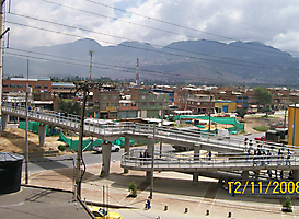 Obra puente peatonal Tunjuelito